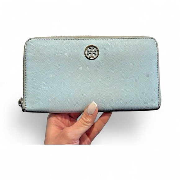 Tory Burch Sky Blue Zip Wallet - Picture 2 of 13